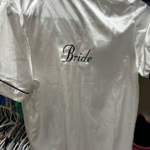 BRIDE embroidered pajamas